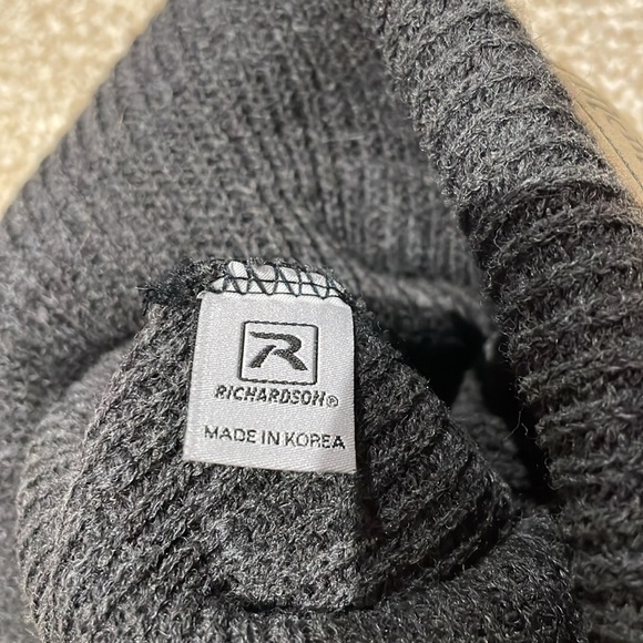 Unisex Dark Charcoal Gray Mcmenamins Brewery Leather Patch Logo Beanie - Picture 7 of 7